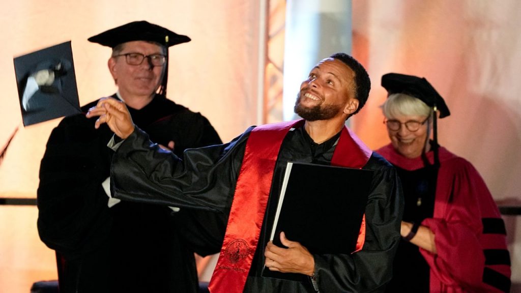 Stephen Curry joins alma mater Davidson as assistant GM for basketball