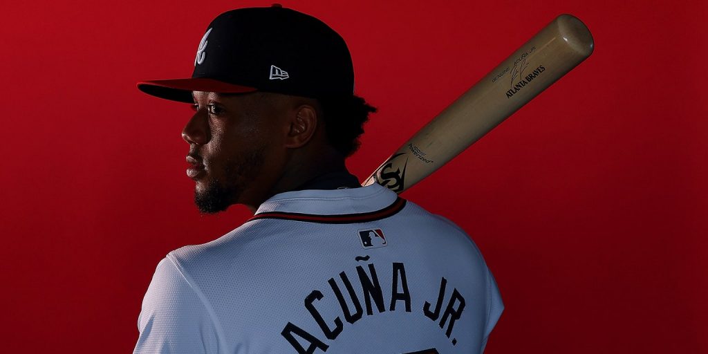 Acuña's tape-measure BP homers get camp abuzz