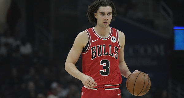 Josh Giddey Leaves Bulls' Win With Right Ankle Sprain