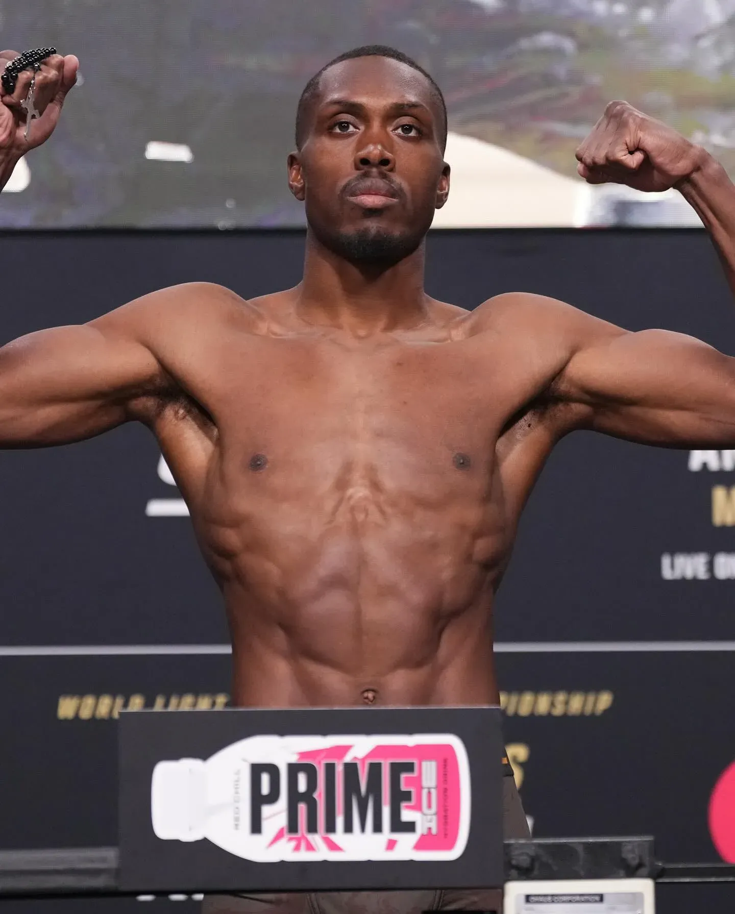 UFC Lightweight Drops Surprise Retirement Post, Still May Be Open To Compete At A Later Date UFC Lightweight Drops Surprise Retirement Post, Still May Be Open To Compete At A Later Date