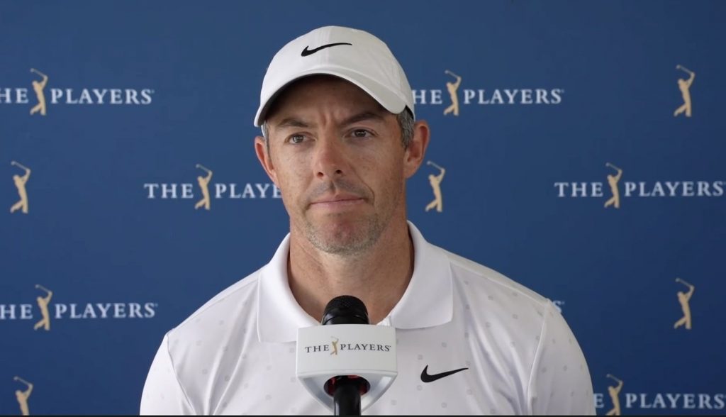 McIlroy two back as Lowry sneaks under cut line at Sawgrass