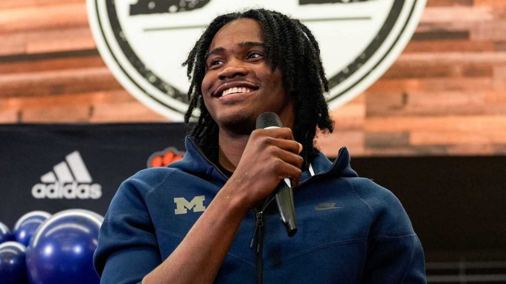Michigan QB recruit gave a warning to LeBron James, Ohio State