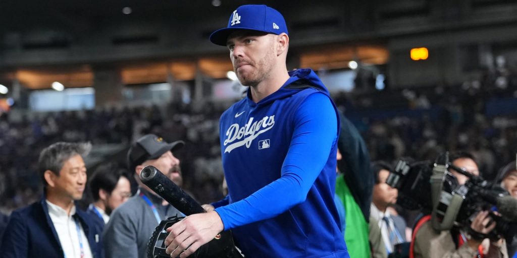 Freeman (left rib discomfort) to miss Tokyo Series finale Freeman (left rib discomfort) to miss Tokyo Series finale