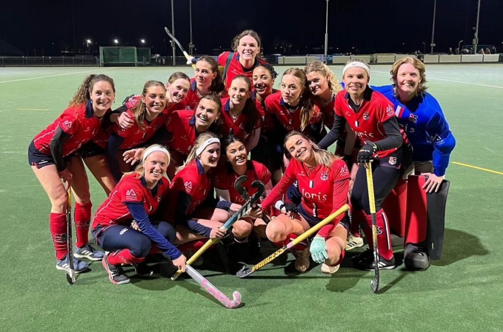 Netherlands: Silver Cup: doek valt voor dames IJsseloever en Derby Netherlands: Silver Cup: doek valt voor dames IJsseloever en Derby