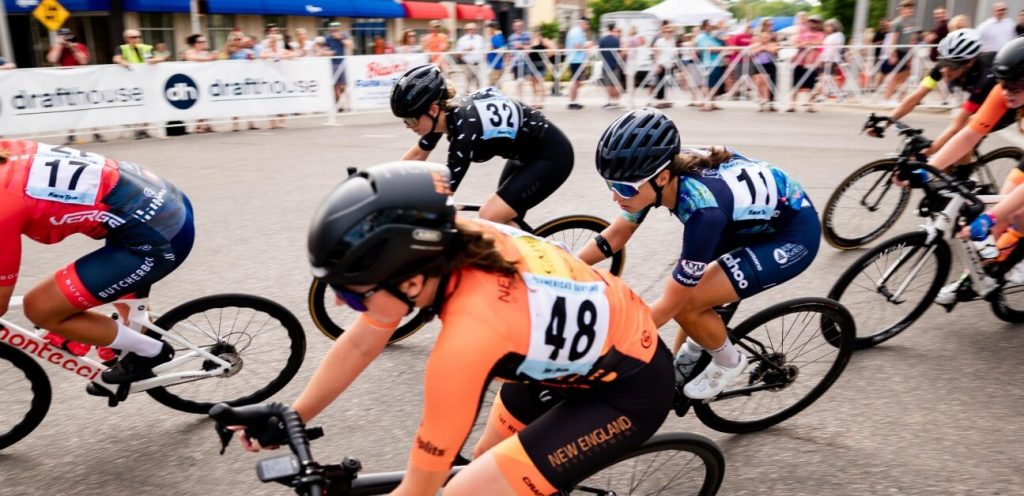 3 Training Habits That Set Pro Cyclists Apart (And How to Apply Them) 3 Training Habits That Set Pro Cyclists Apart (And How to Apply Them)