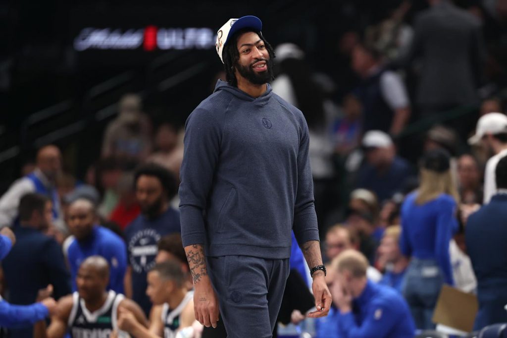 Anthony Davis could return to Mavericks' lineup during upcoming Eastern road trip: Report Anthony Davis could return to Mavericks' lineup during upcoming Eastern road trip: Report