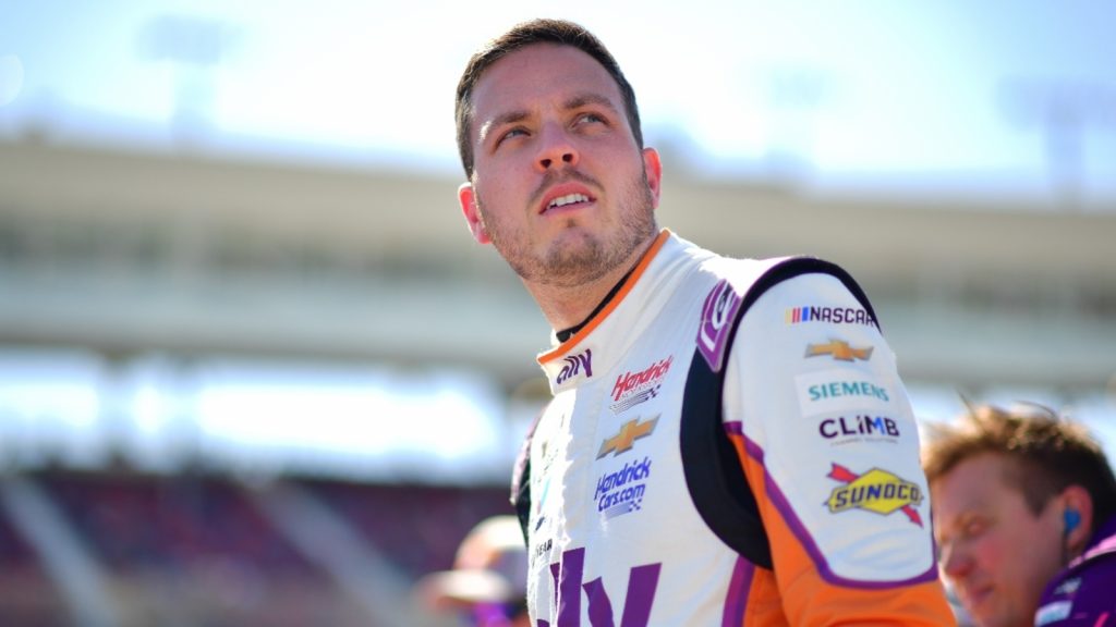 Denny Hamlin debates if Alex Bowman choked at Homestead, praises 48 team