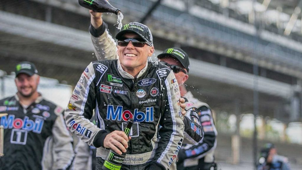 Kevin Harvick expresses concern for Ford, Ryan Blaney after engine explosions