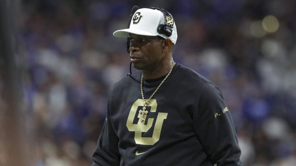 Primetime deal: Colorado agrees to extension with Deion Sanders