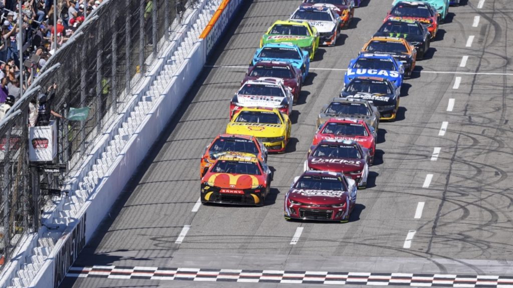 NASCAR Cup Series points, Playoff standings updated after Erik Jones’ Martinsville disqualification NASCAR Cup Series points, Playoff standings updated after Erik Jones’ Martinsville disqualification