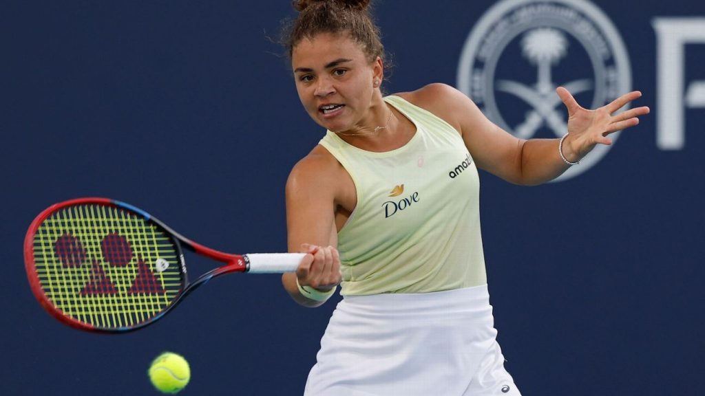 Paolini splits from 2024 WTA Coach of the Year
