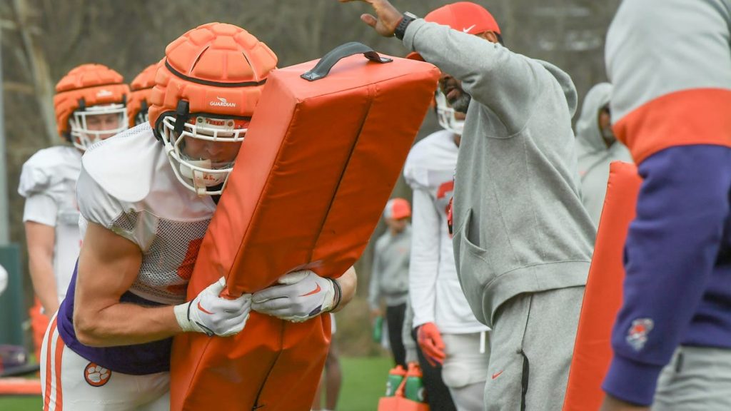 Why Dabo Swinney keeps reminding Clemson football defense about struggles vs run