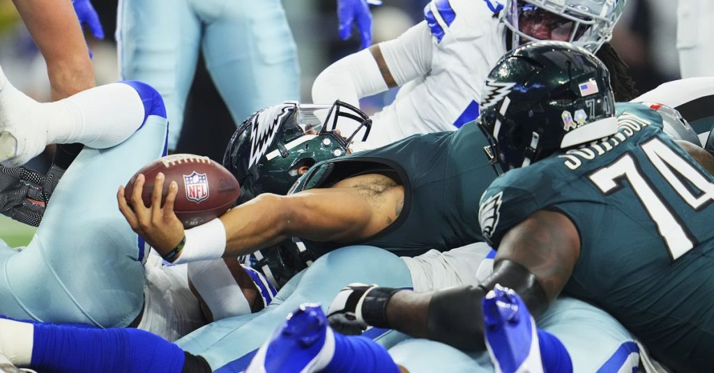 The Linc – Cowboys fan argues tush push shouldn’t be banned The Linc – Cowboys fan argues tush push shouldn’t be banned