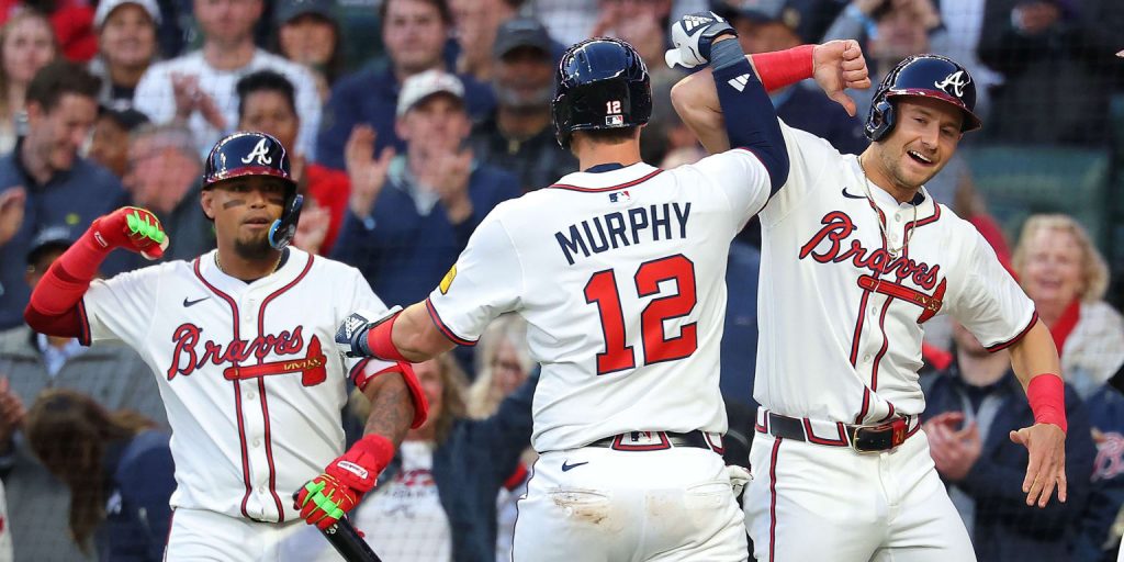 Murphy's (4 RBIs) IL return energizes Braves in comeback victory Murphy's (4 RBIs) IL return energizes Braves in comeback victory