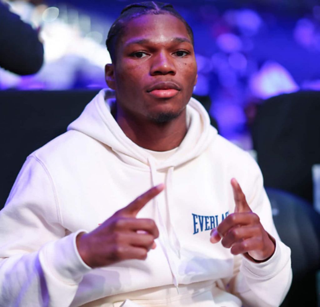Raymond Ford Slams “Soft” Bruce Carrington, Dismisses His Talk, and Urges Him to Move Up for a Super Featherweight Fight Raymond Ford Slams “Soft” Bruce Carrington, Dismisses His Talk, and Urges Him to Move Up for a Super Featherweight Fight