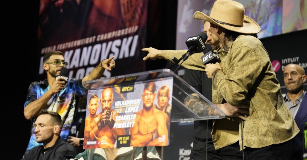Video: Diego Lopes And Yair Rodriguez Get Separated During UFC 314 Press Conference