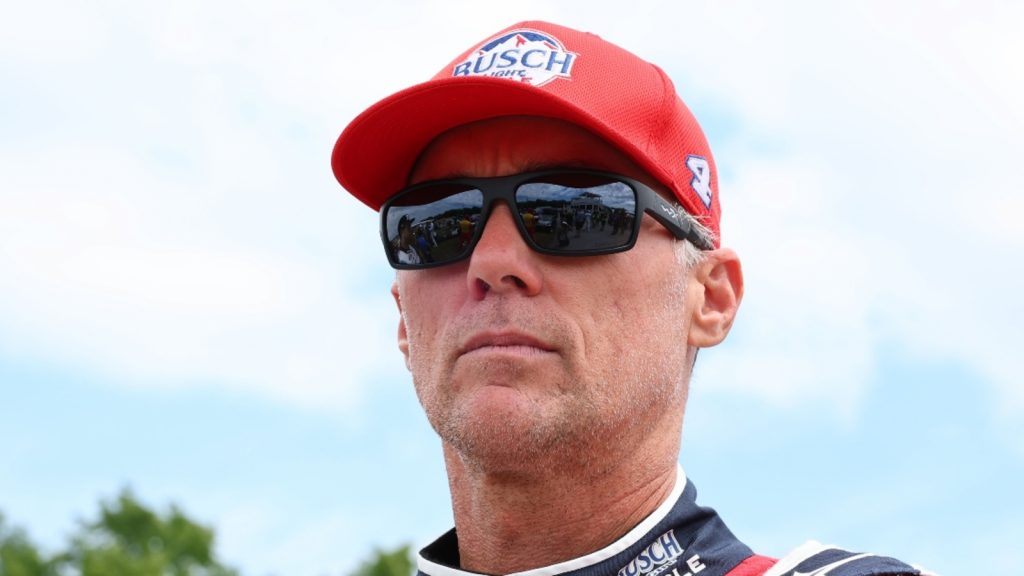 Kevin Harvick slams conspiracy over late Kyle Larson, Bubba Wallace dustup leading to Denny Hamlin win