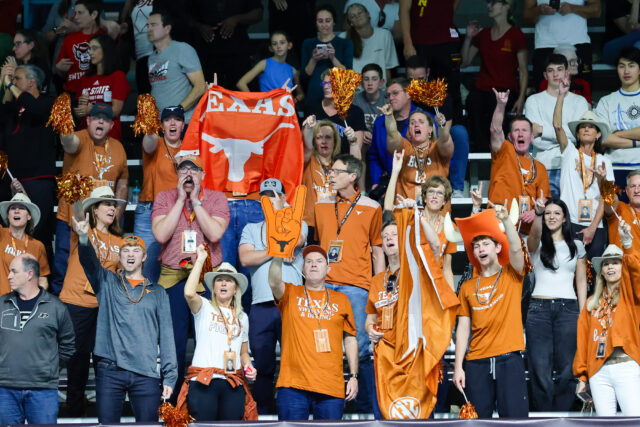 University of Texas Puts Up Job Posting For New Assistant Swim & Dive Coach