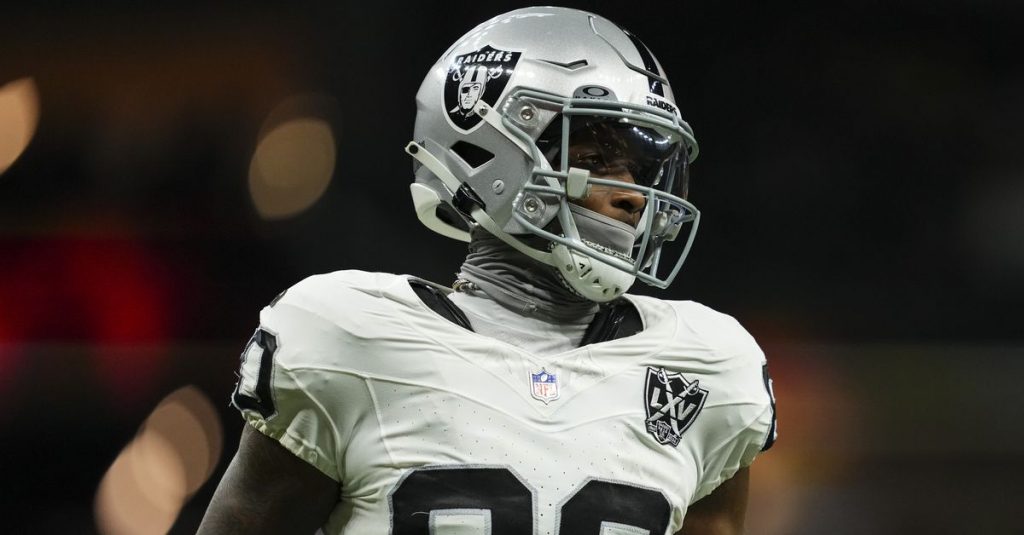 Eagles sign 2021 second-round wide receiver Eagles sign 2021 second-round wide receiver