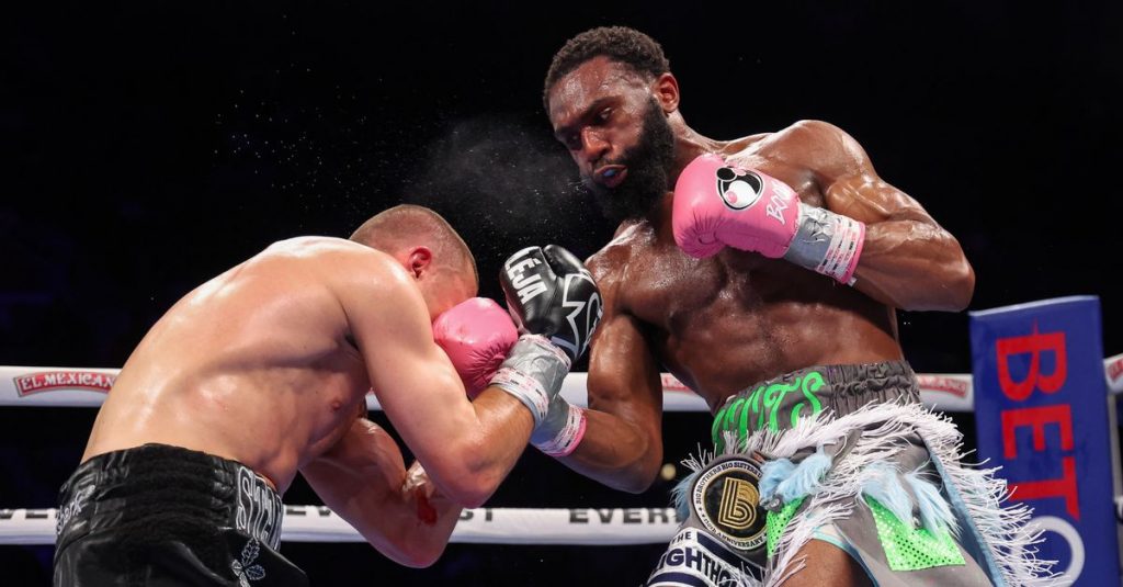 DOMINATION! Boots stops Stanionis in six to unify welterweight titles