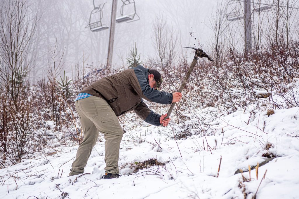 200 Volunteers Plant Trees At Pennsylvania Ski Resort