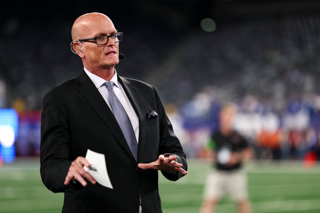 Scott Van Pelt Had Beautiful Tribute For ESPN's Lee Corso