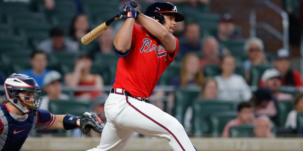 Baldwin ready for moment, caps Braves' comeback with PH single Baldwin ready for moment, caps Braves' comeback with PH single
