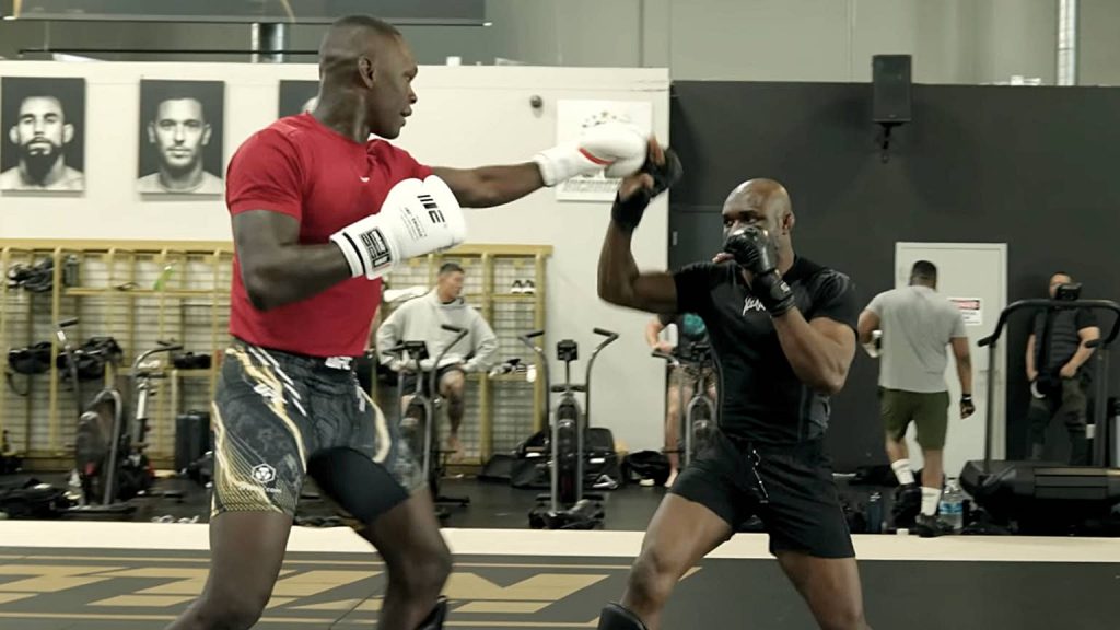 Israel Adesanya releases sparring footage with Kamaru Usman | Video Israel Adesanya releases sparring footage with Kamaru Usman | Video
