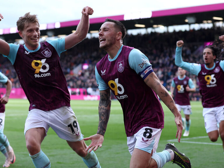 Burnley, Leeds return to EPL as Sheffield United prepare for playoff battle