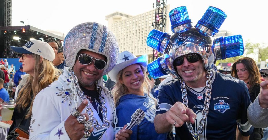 NFL Draft 2025 Day 2 live thread: Cowboys news, trades, needs