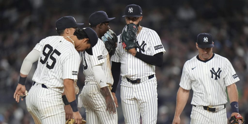 Williams removed as Yankees closer: 'Right now, it’s best for everyone' Williams removed as Yankees closer: 'Right now, it’s best for everyone'
