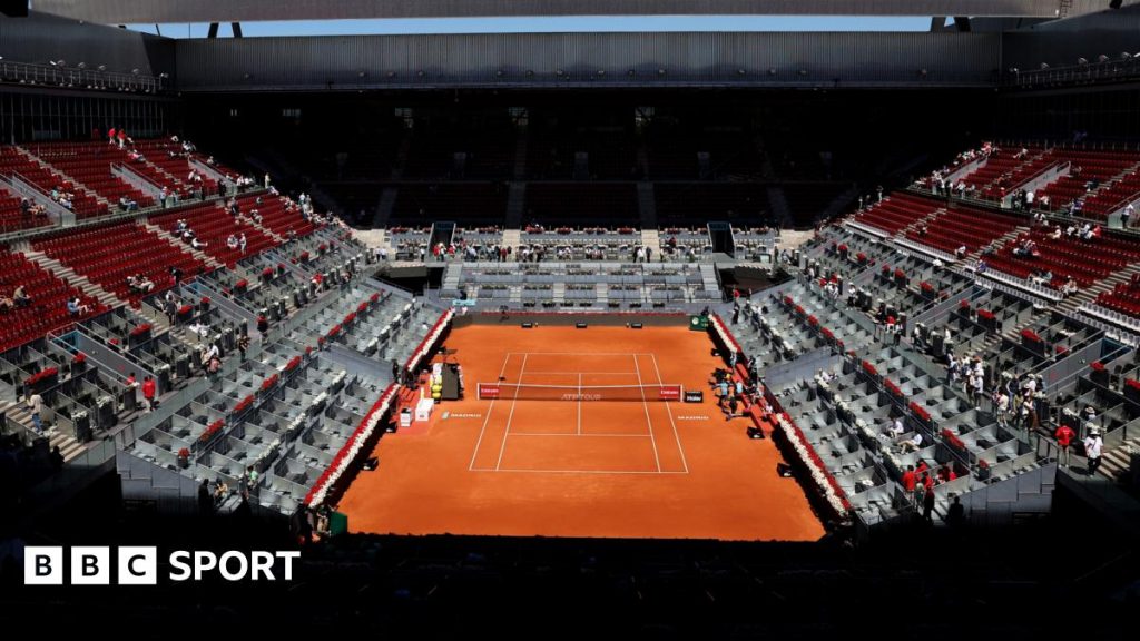 National power outage stops day's play at Madrid Open National power outage stops day's play at Madrid Open