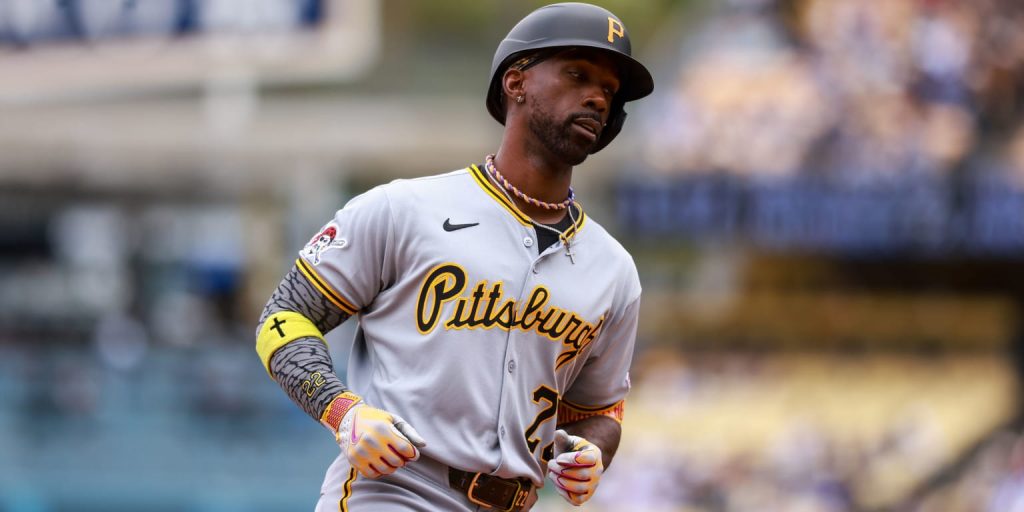 Cutch caps West trip with 4-hit game as Bucs' lineup warms up Cutch caps West trip with 4-hit game as Bucs' lineup warms up