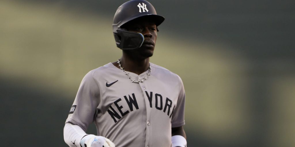 Chisholm exits game in first with injury Chisholm exits game in first with injury