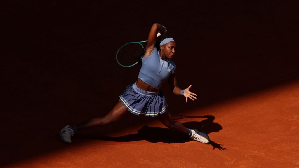 'Aggressive' Gauff sweeps aside sluggish Swiatek 'Aggressive' Gauff sweeps aside sluggish Swiatek